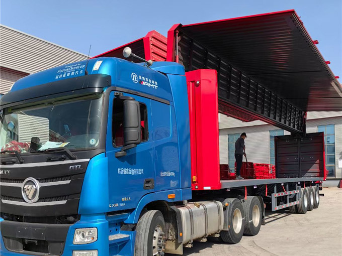 Wing opening box car