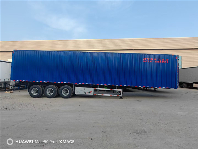 Flying wing semi-trailer